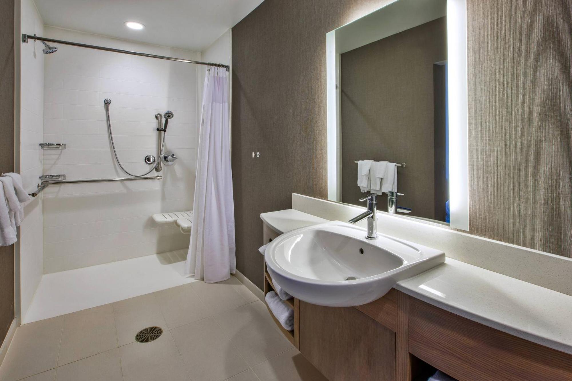 Springhill Suites By Marriott Pittsburgh Butler/Centre City Exterior foto